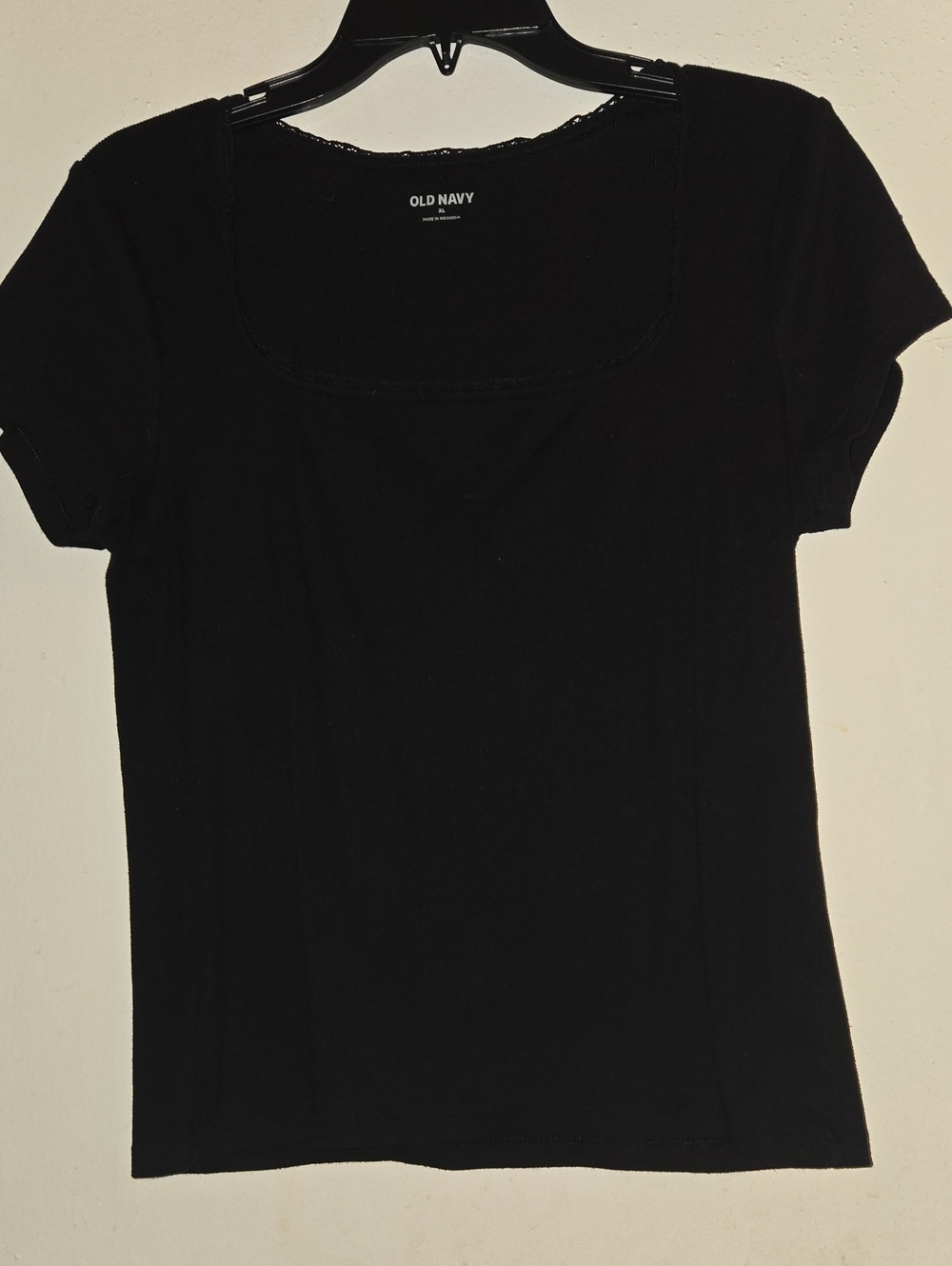 Old Navy Black Short Sleeve Scoop Neck Tee